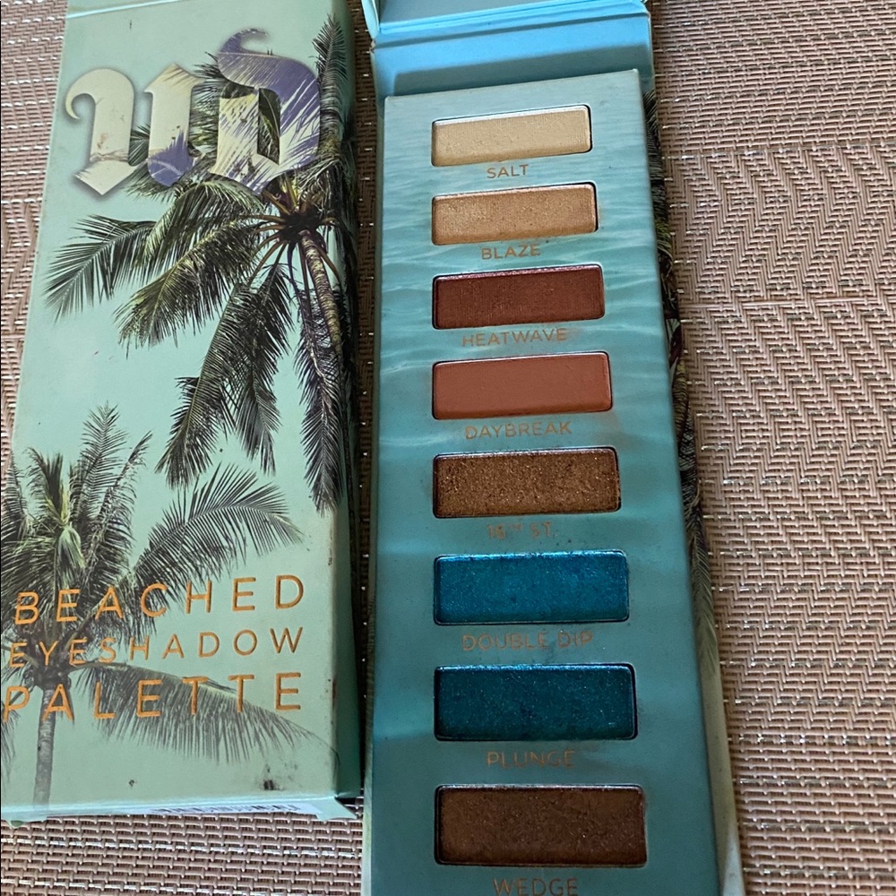 Urban Decay Beached Eyeshadow Palette